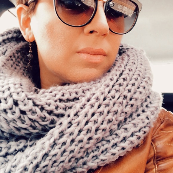 πΊMeet your Posher, Maxima - Picture 8 of 9